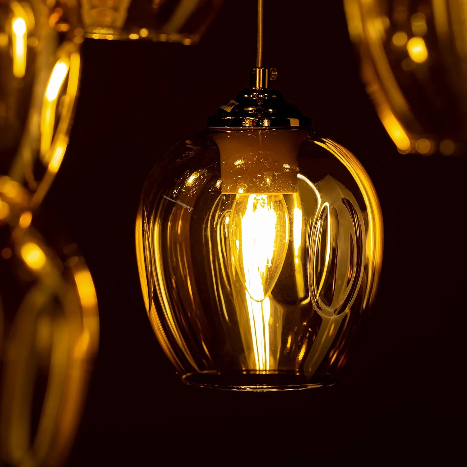 aura-luxury-glass-chandelier-glass-shade-detail-sofary-lighting