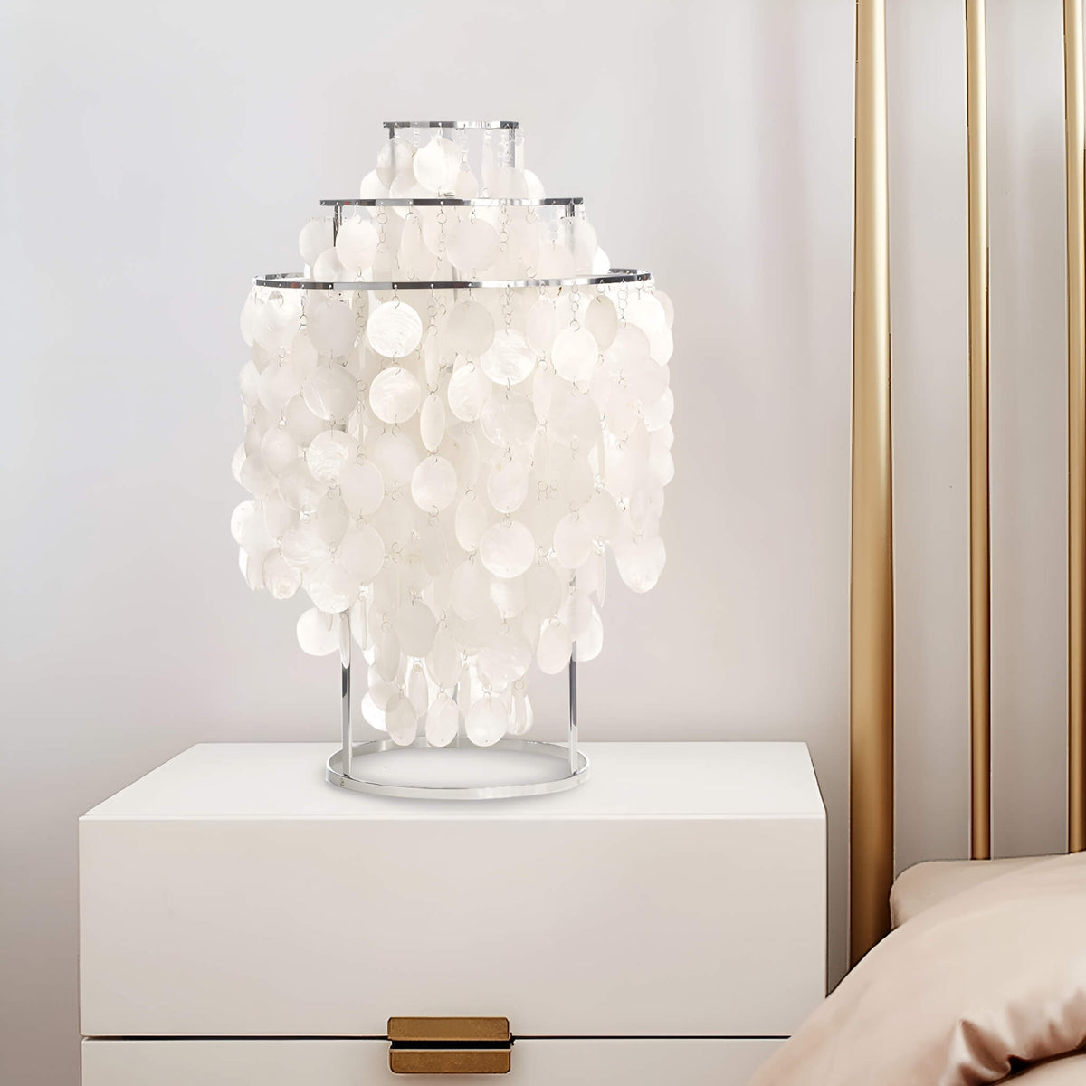 Modern Nordic Seashell Table Lamp -bedroom-1 |Siljoy